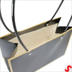 Altın Çerçeveli Karton Hediye Çantası  22×14×11 cm – Siyah