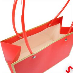 Altın Çerçeveli Karton Hediye Çantası  22×14×11 cm – Kırmızı