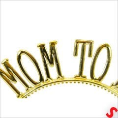 Mom To Be, Parlak Metal Görünümlü Plastik Taç - Altın