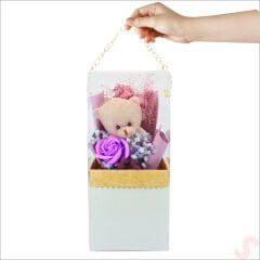 PVC Kutulu,Pelüş Ayıcık ve Mor Güllü Kuru Çiçek Buketi 26cmx11cm
